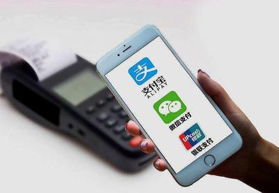 移动支付格局迎变局 巨头或遇挑战，新型设备一年吸引逾亿用户